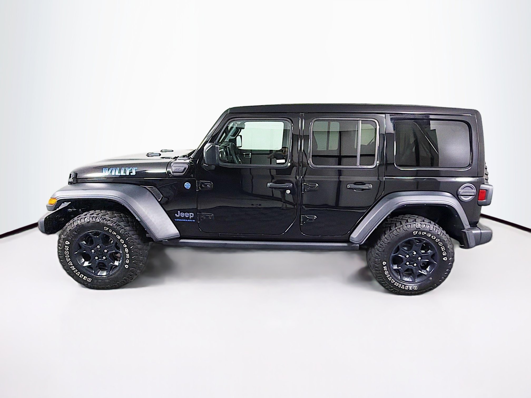 Used 2023 Jeep Wrangler Unlimited w/ Sun & Screen Package AWD/4WD image 4