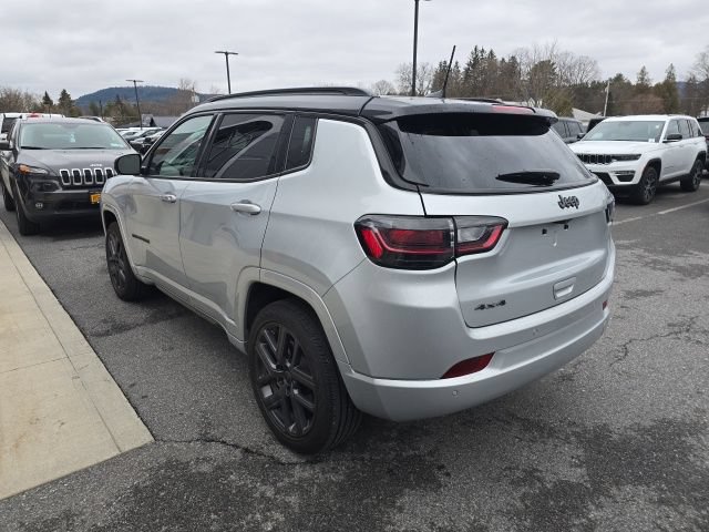 Certified 2025 Jeep Compass Limited w/ High Altitude Package AWD/4WD image 4