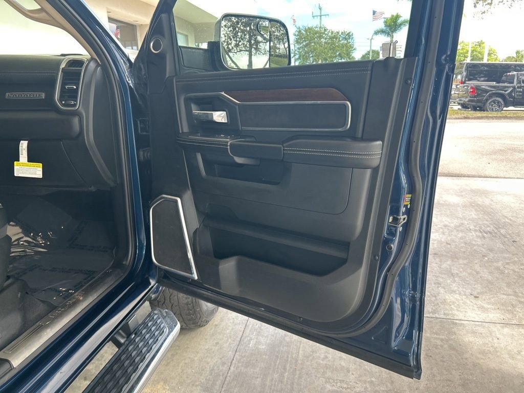 Used 2022 RAM 2500 Laramie AWD/4WD image 26