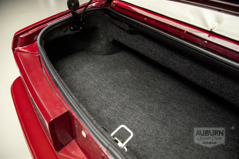 Used 1989 Ford Mustang GT RWD image 12