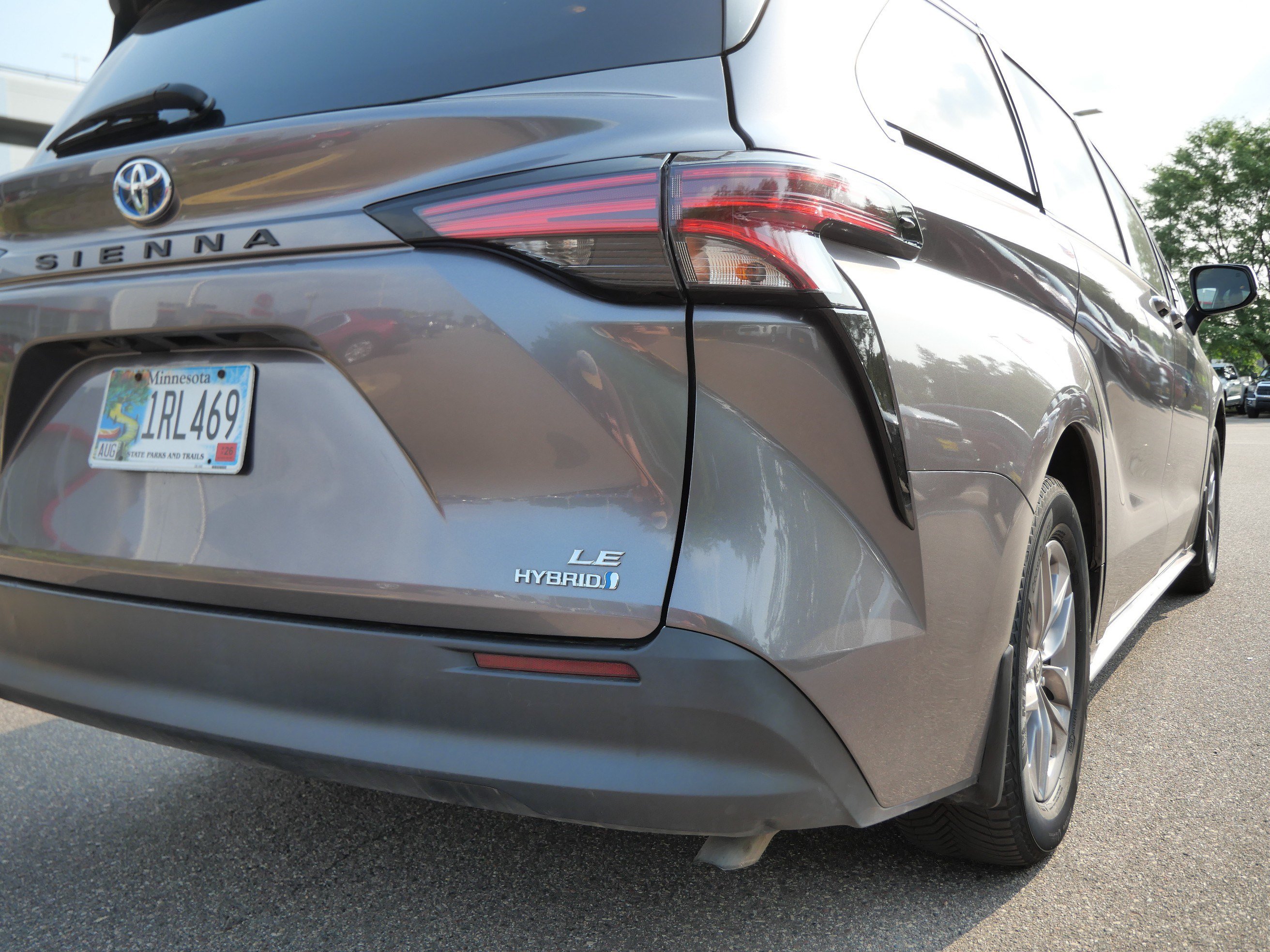 Certified 2021 Toyota Sienna LE AWD/4WD image 17