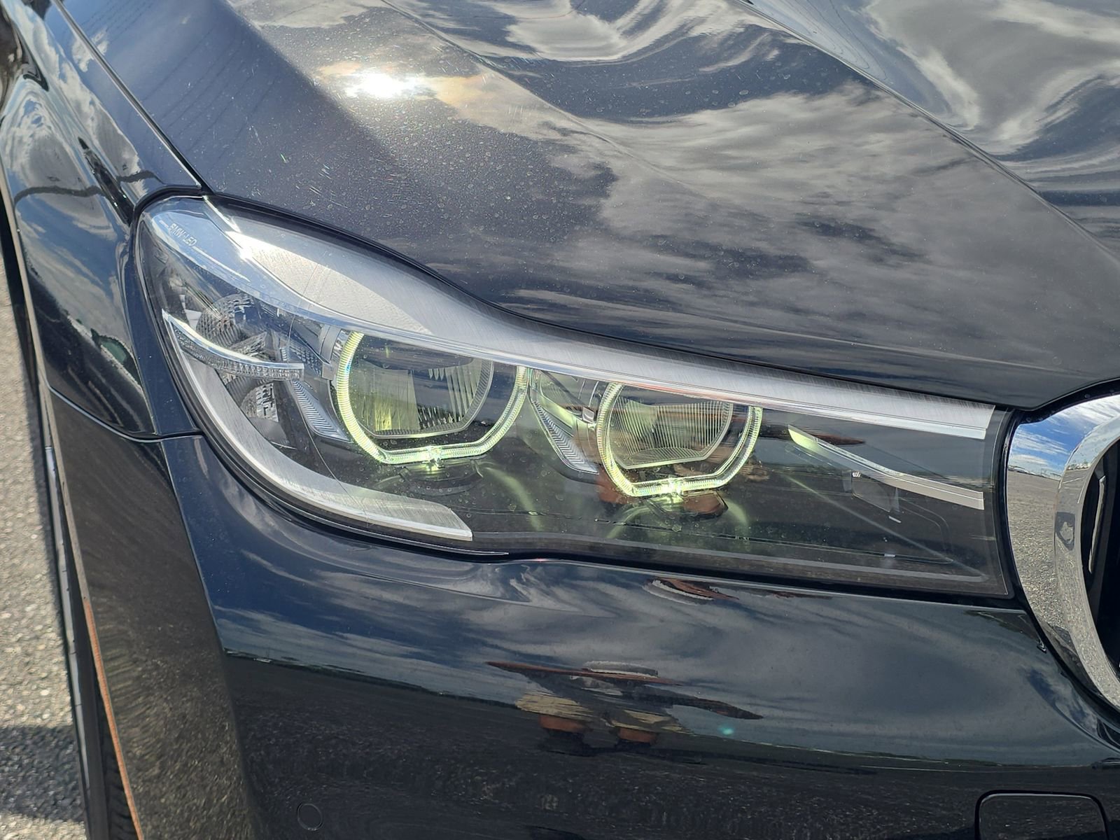 Used 2018 BMW 740i RWD image 7