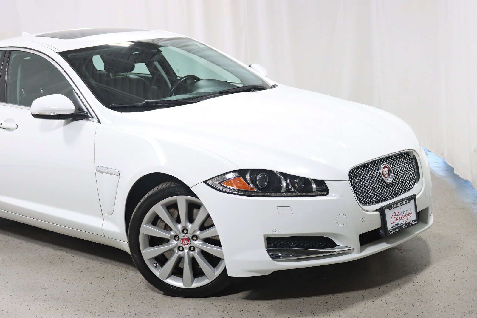 Used 2014 Jaguar XF 3.0 AWD/4WD image 3