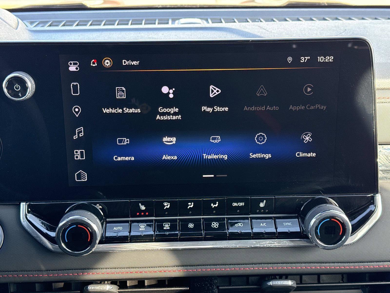 Used 2024 Chevrolet Colorado Z71 w/ Z71 Convenience Package 2 image 3