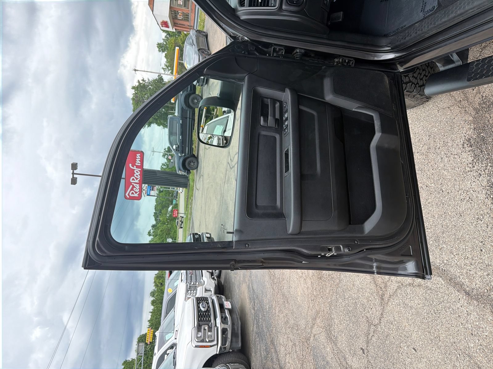 Used 2022 RAM 3500 Tradesman AWD/4WD image 11