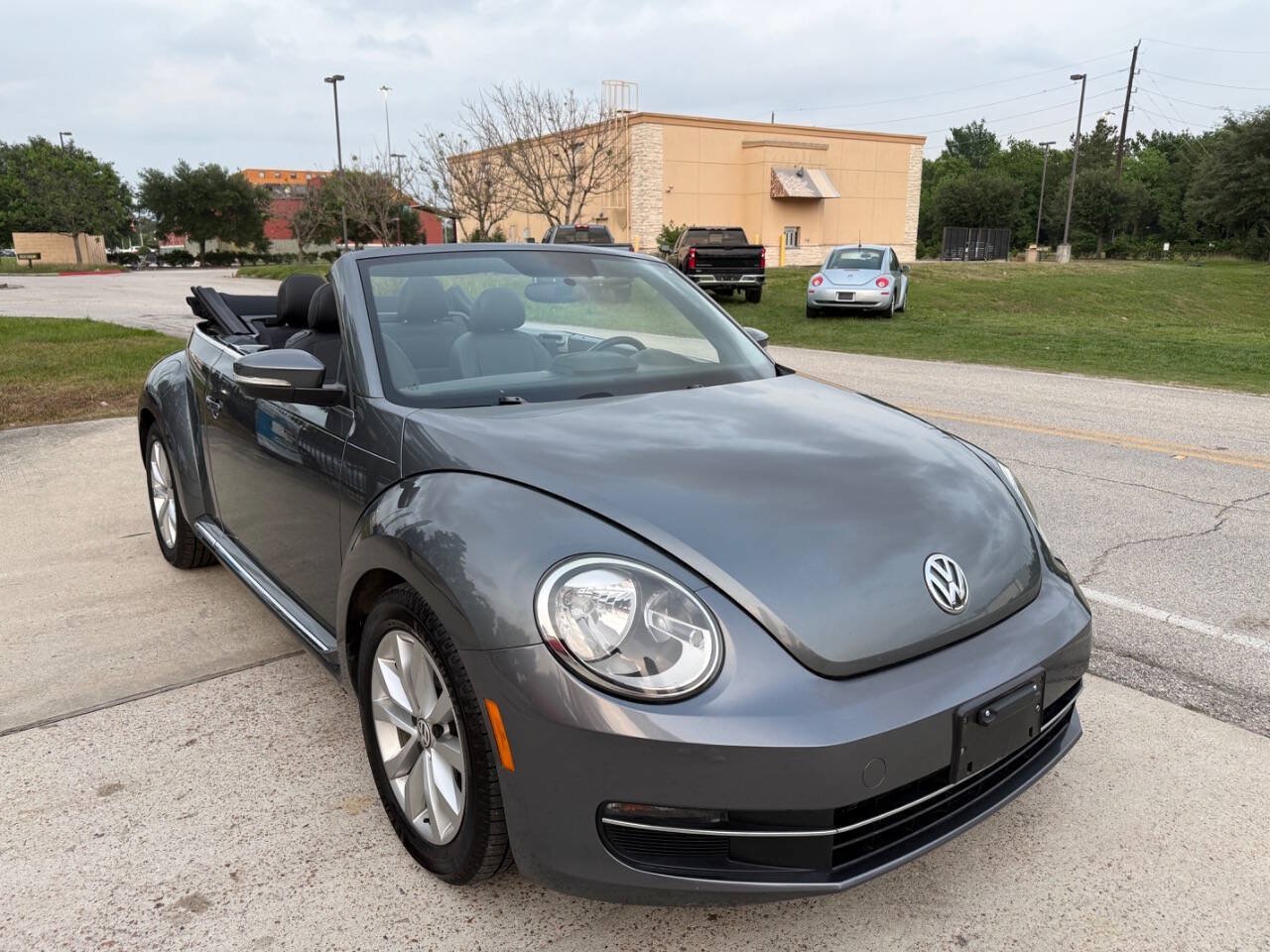 Used 2013 Volkswagen Beetle TDI FWD image 27