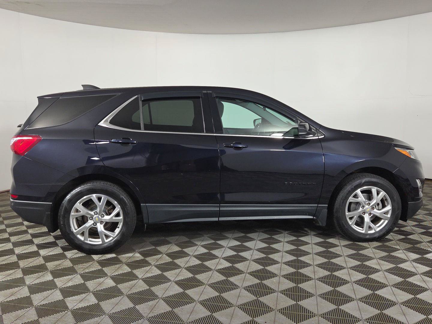 Used 2020 Chevrolet Equinox LT AWD/4WD image 7