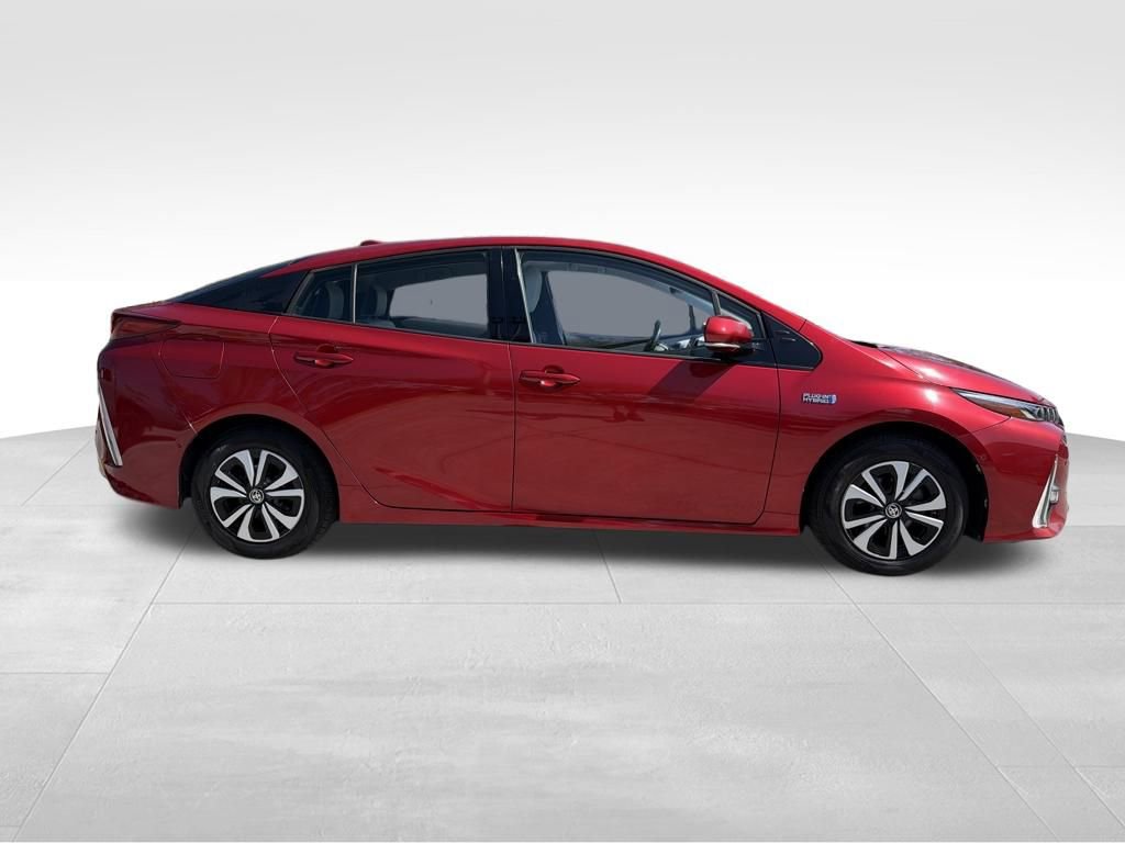 Used 2017 Toyota Prius Prime Plus image 35