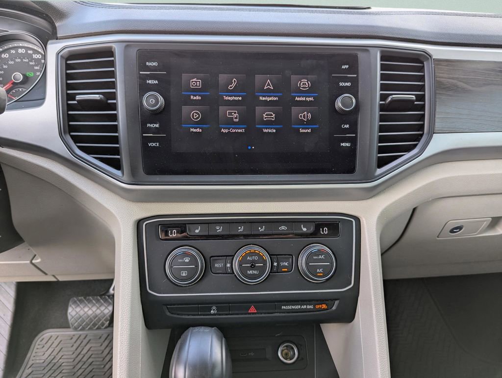 Used 2021 Volkswagen Atlas SE w/ Panoramic Sunroof Package FWD image 35