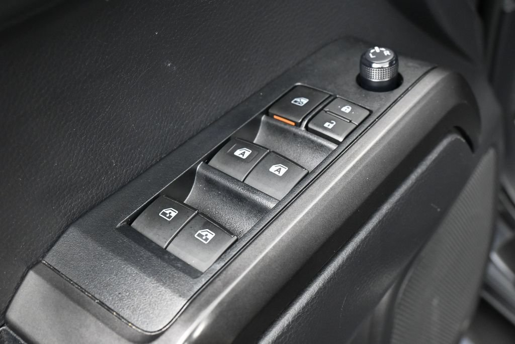 Used 2022 Toyota Tacoma TRD Off-Road AWD/4WD image 14