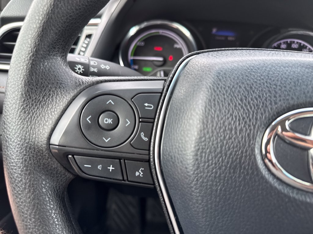 Used 2018 Toyota Camry LE FWD image 24