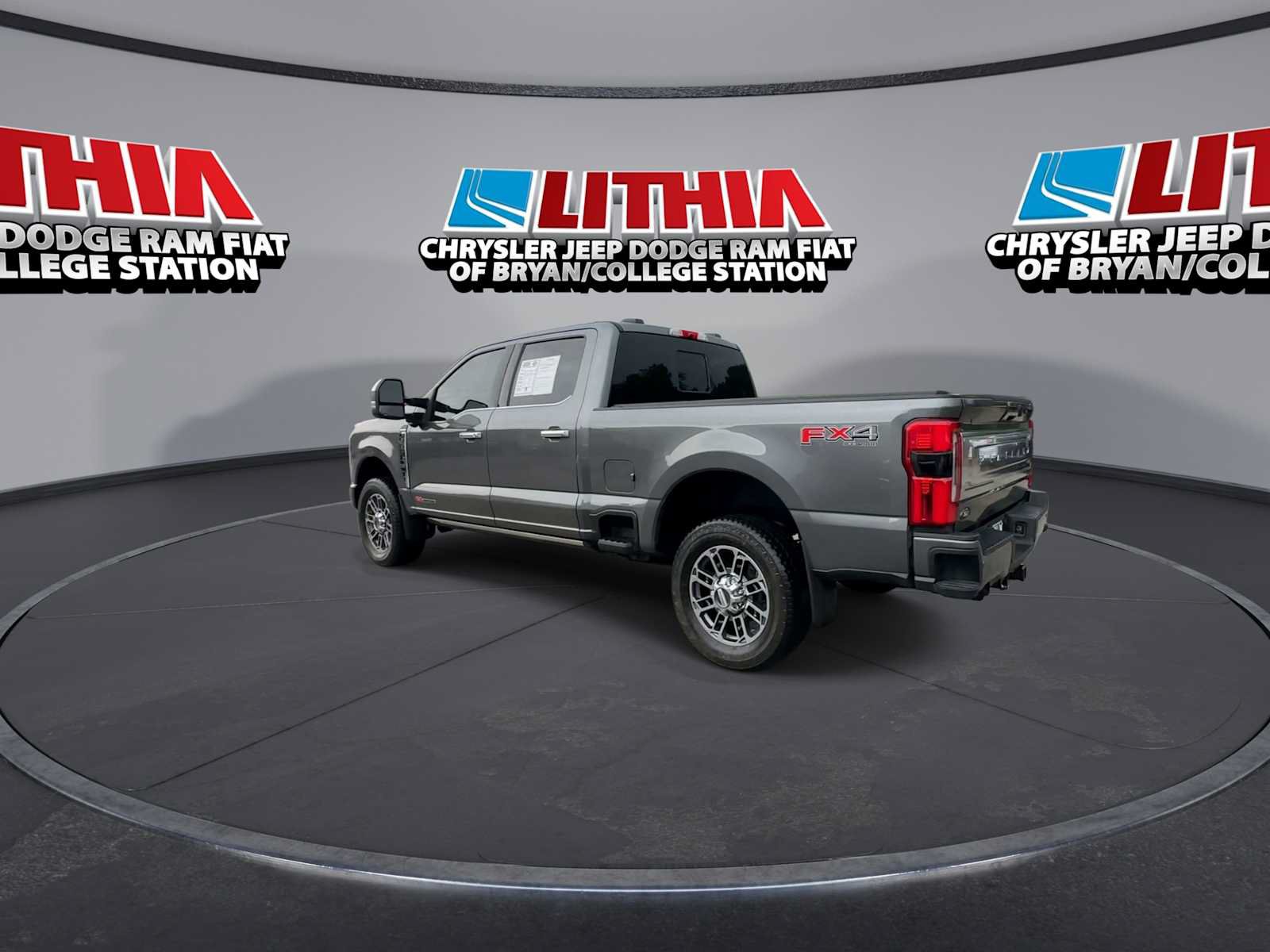 Used 2025 Ford F250 Platinum w/ Platinum Plus Package AWD/4WD image 6