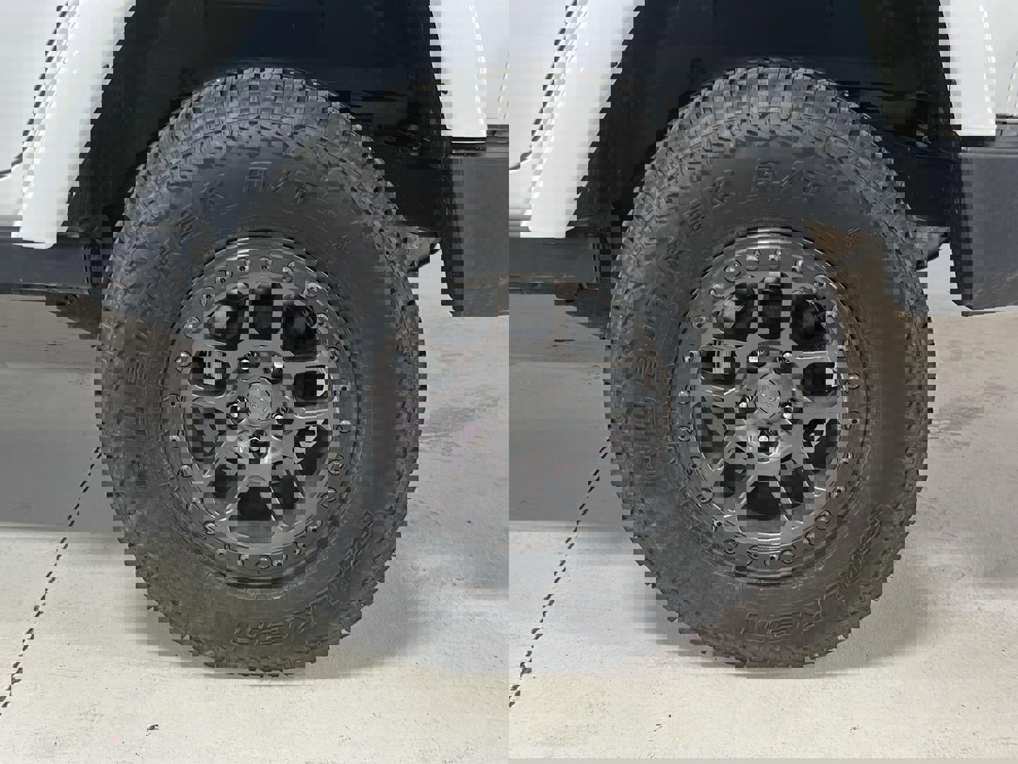 Used 2018 Jeep Wrangler Unlimited Sahara image 24