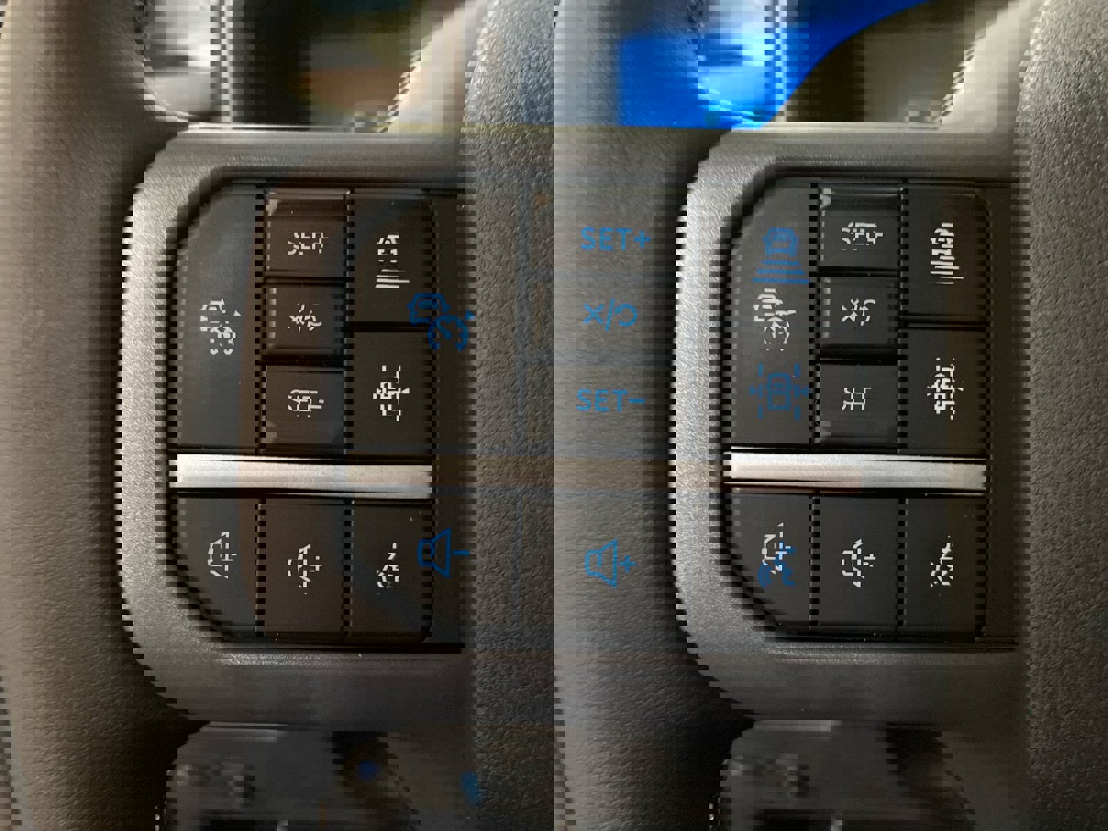 New 2026 Ford F350 Lariat w/ Black Appearance Package image 26