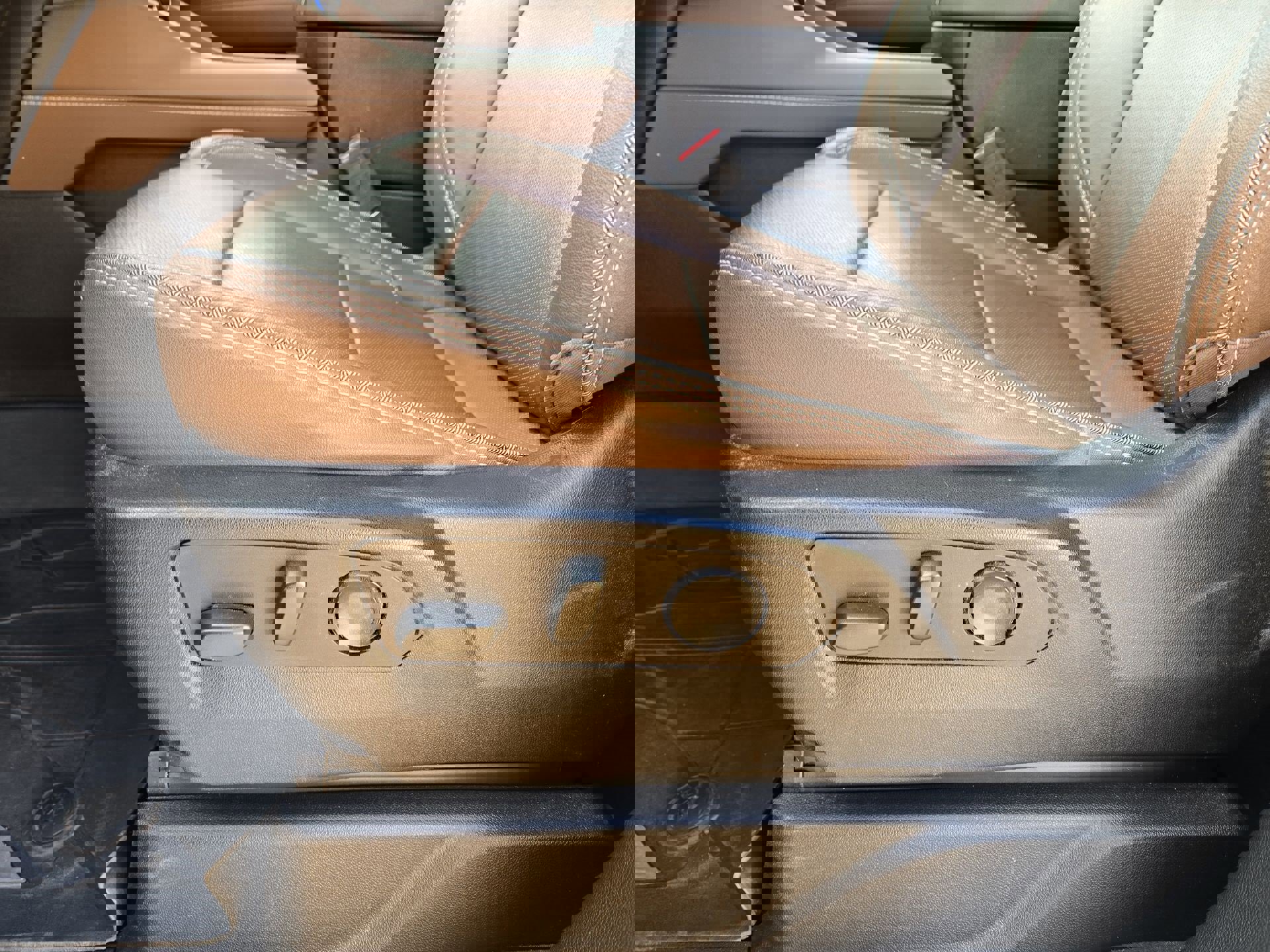 Used 2023 Chevrolet Tahoe High Country w/ Premium Package 2 image 17