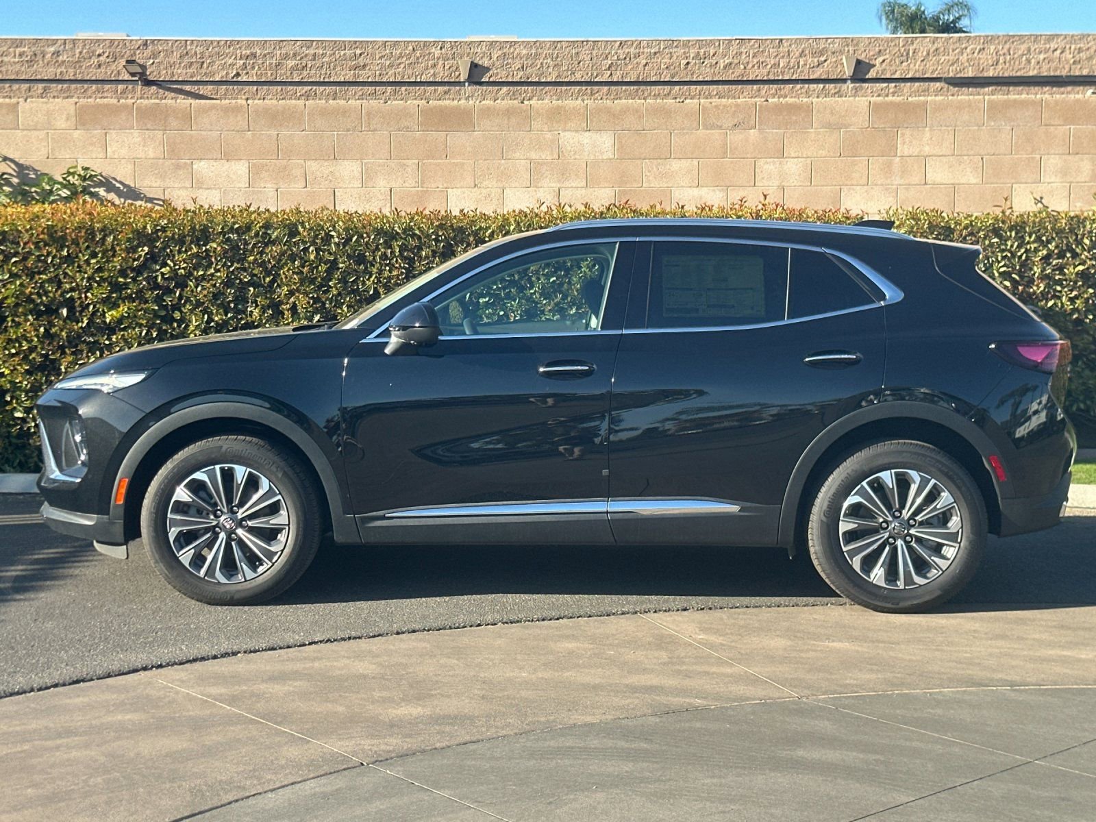 New 2025 Buick Envision Preferred image 7