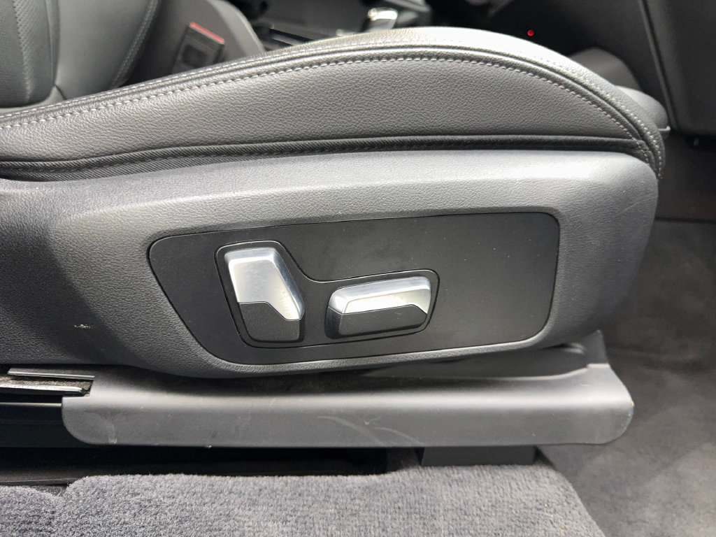 Used 2023 BMW X3 xDrive30i w/ Premium Package w/ZPA AWD/4WD image 49