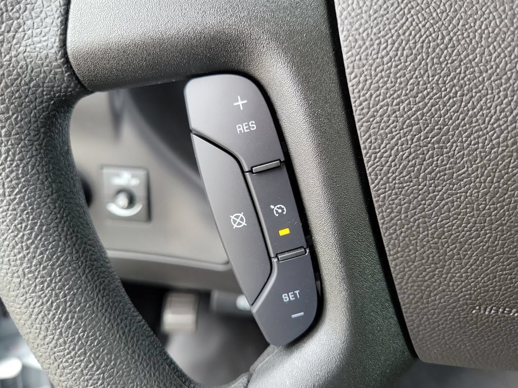 New 2026 Chevrolet Express 2500 w/ Driver Convenience Package RWD image 8