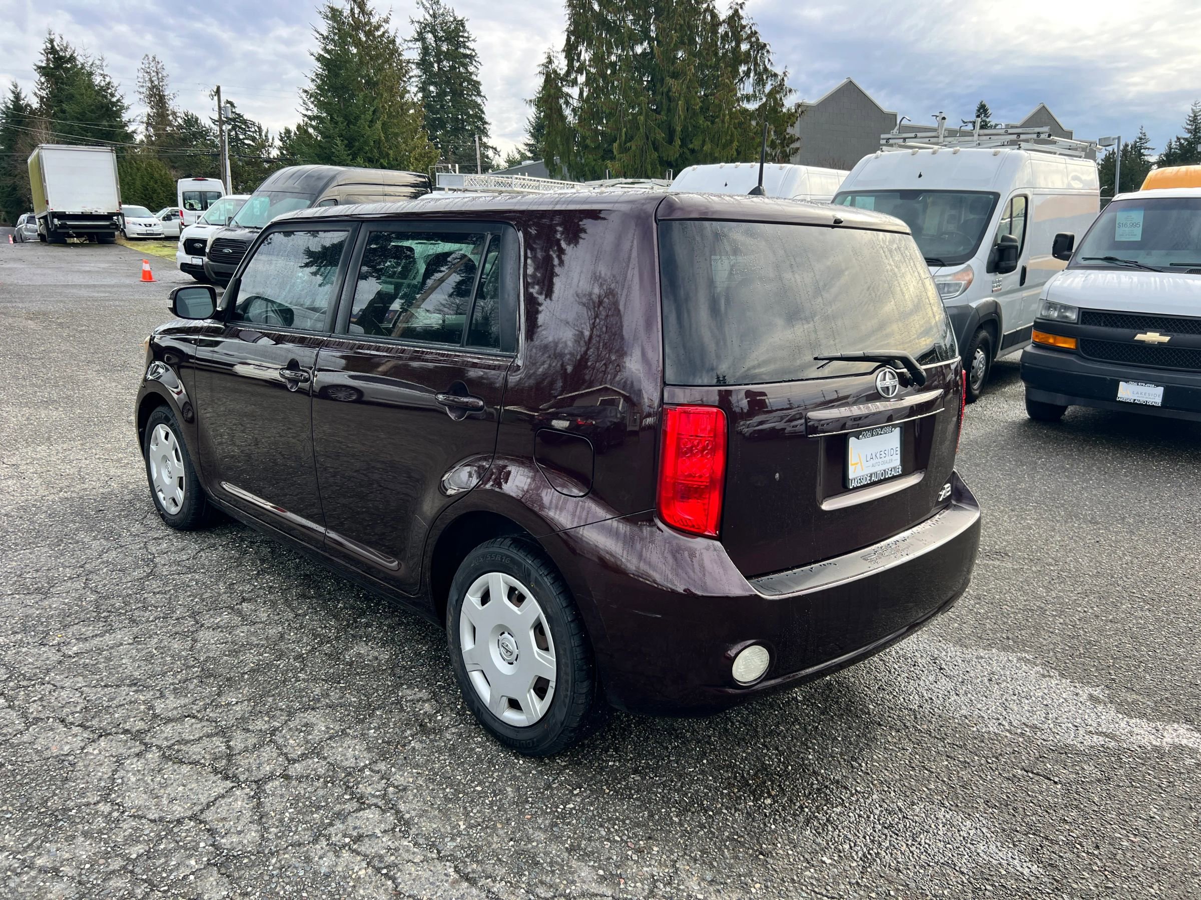Used 2010 Scion xB image 5