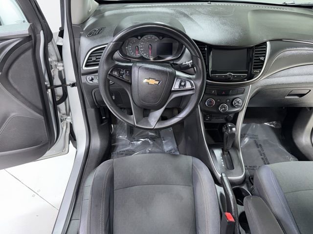 Used 2017 Chevrolet Trax LS w/ Fleet Convenience Package FWD image 15