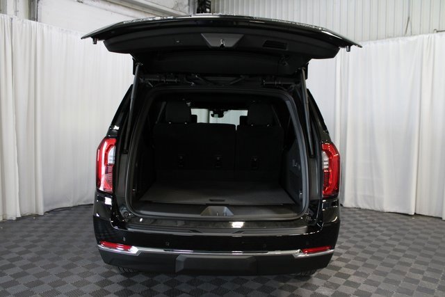 New 2026 GMC Yukon XL Elevation w/ Elevation Premium Package image 7