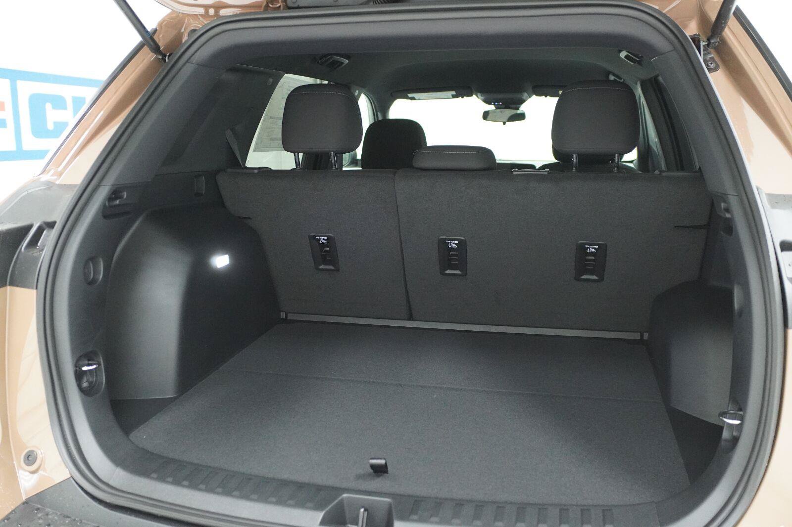 New 2027 Chevrolet Equinox LT FWD image 31