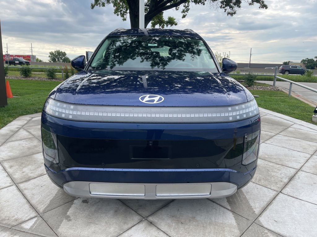 New 2026 Hyundai Ioniq 9 SEL image 8