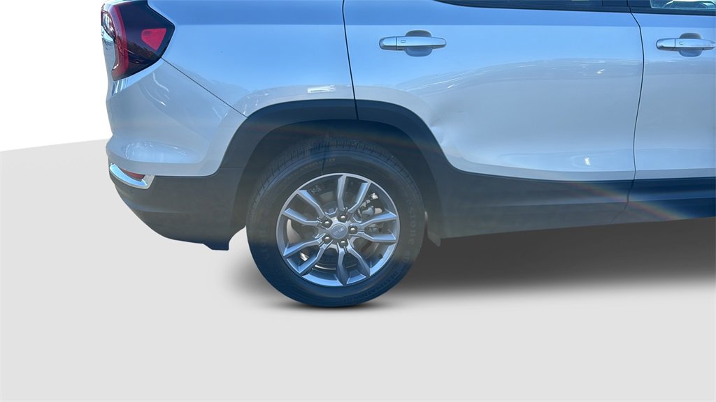Used 2022 GMC Terrain SLT w/ LPO, Floor Liner Package image 22