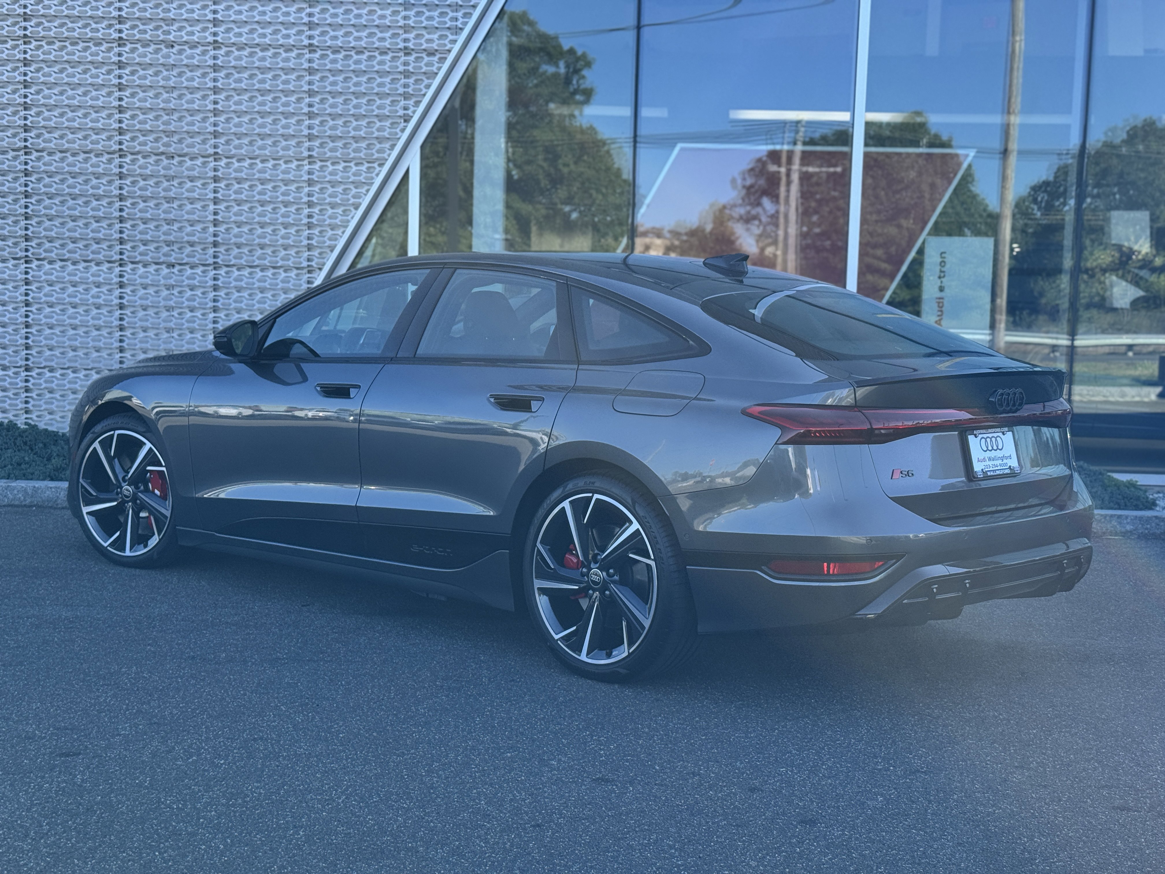 New 2025 Audi S6 e-tron Premium Plus image 3