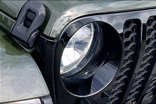 Used 2022 Jeep Gladiator Sport AWD/4WD image 33