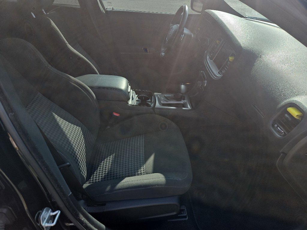 Used 2023 Dodge Charger R/T w/ Blacktop Package image 9