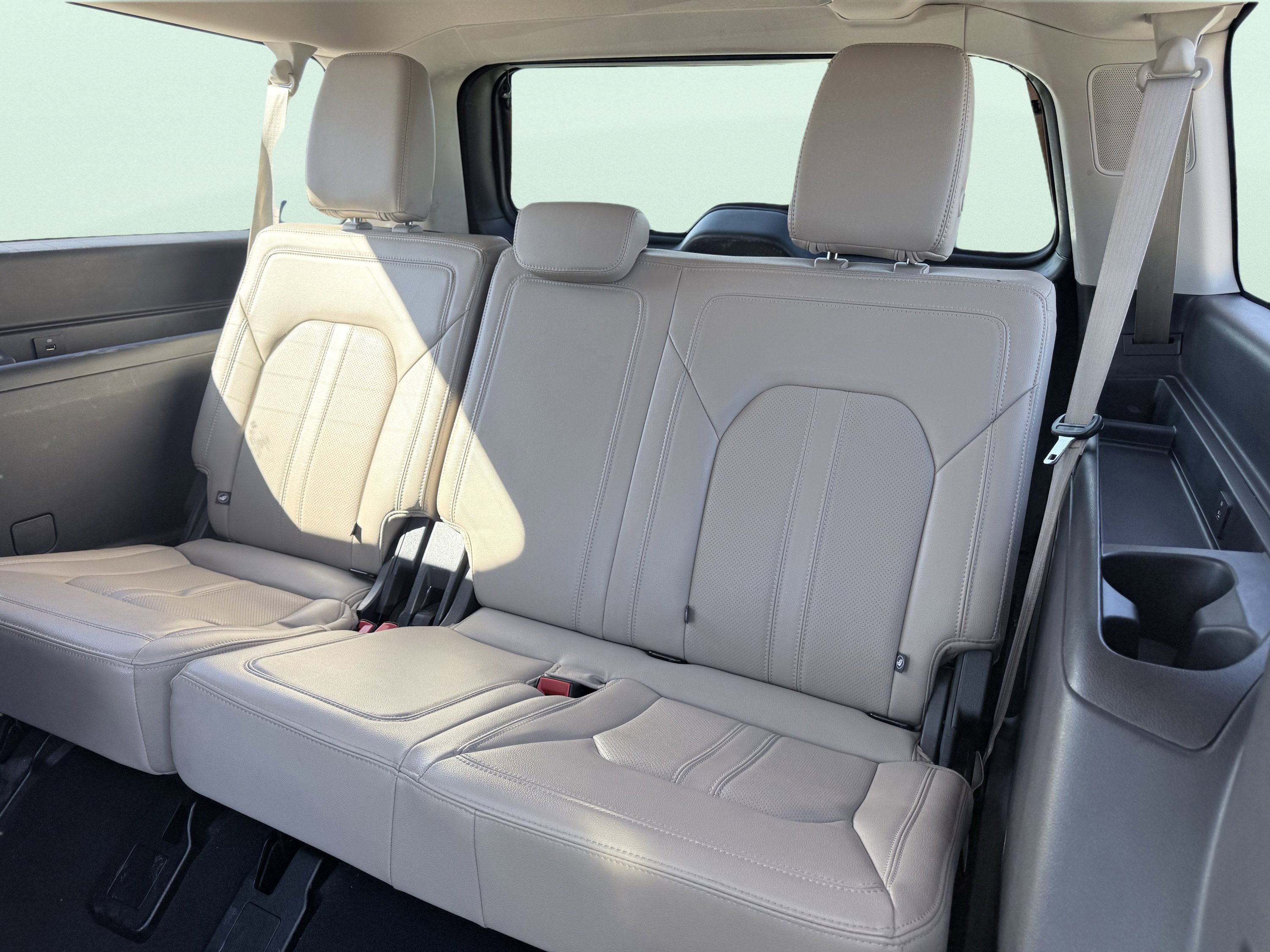 Used 2024 Ford Expedition Max Limited image 39