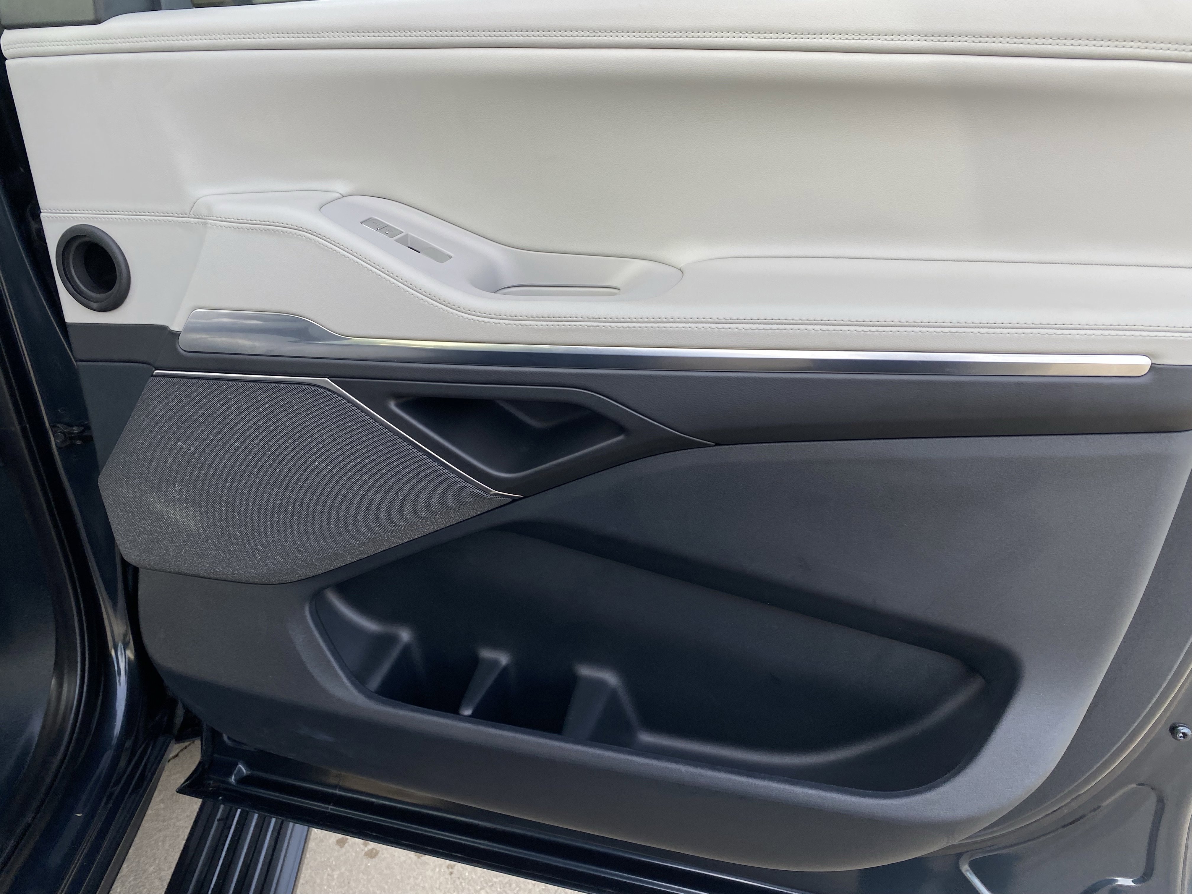 Used 2025 Lincoln Navigator L Reserve image 14