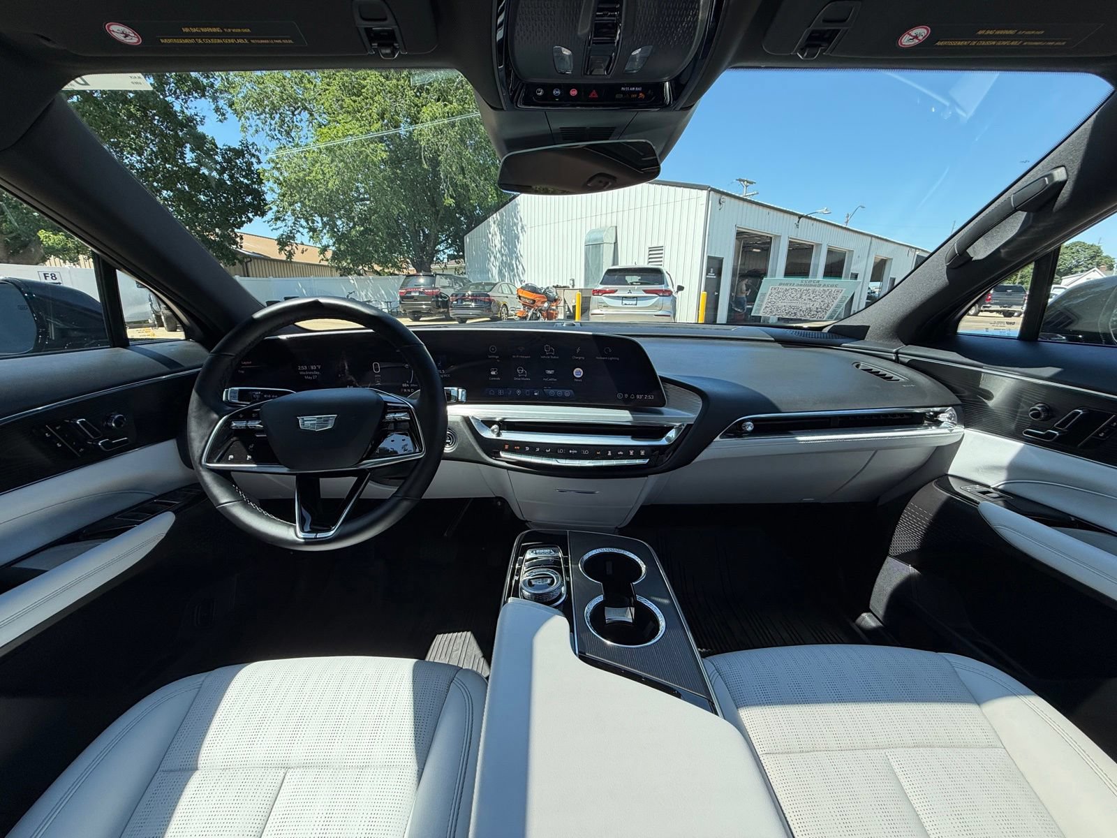 Used 2024 Cadillac Lyriq Sport AWD/4WD image 26