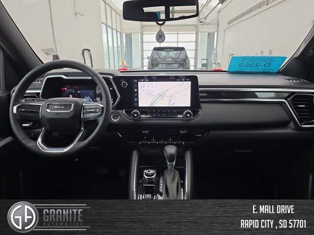 Used 2024 GMC Canyon Elevation w/ Convenience Package image 12