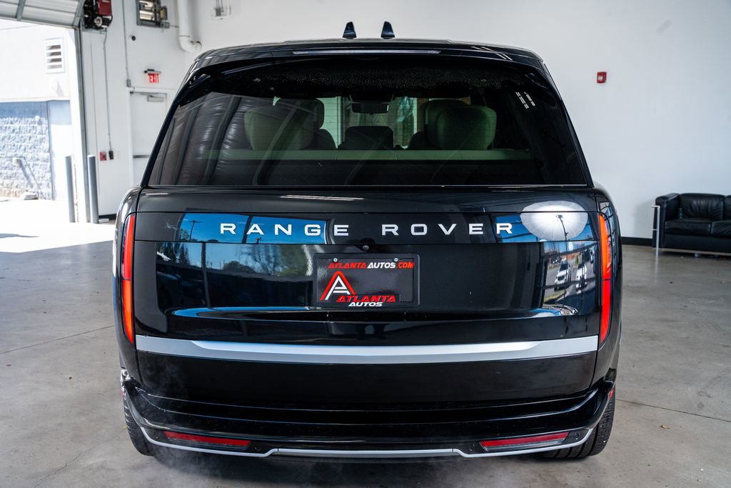 Used 2025 Land Rover Range Rover Autobiography image 7