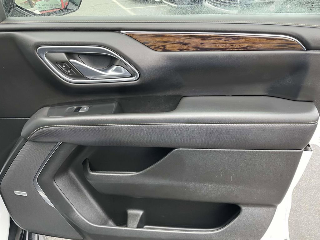 Used 2023 Chevrolet Suburban Premier image 44