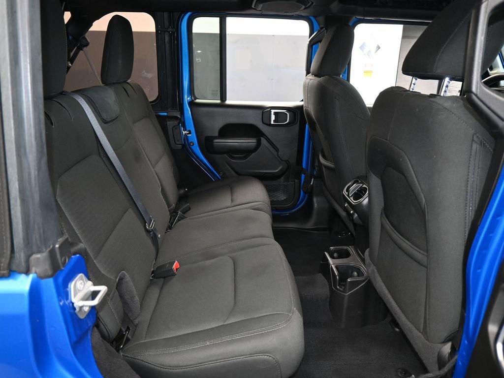 Used 2022 Jeep Wrangler Unlimited Sport image 37