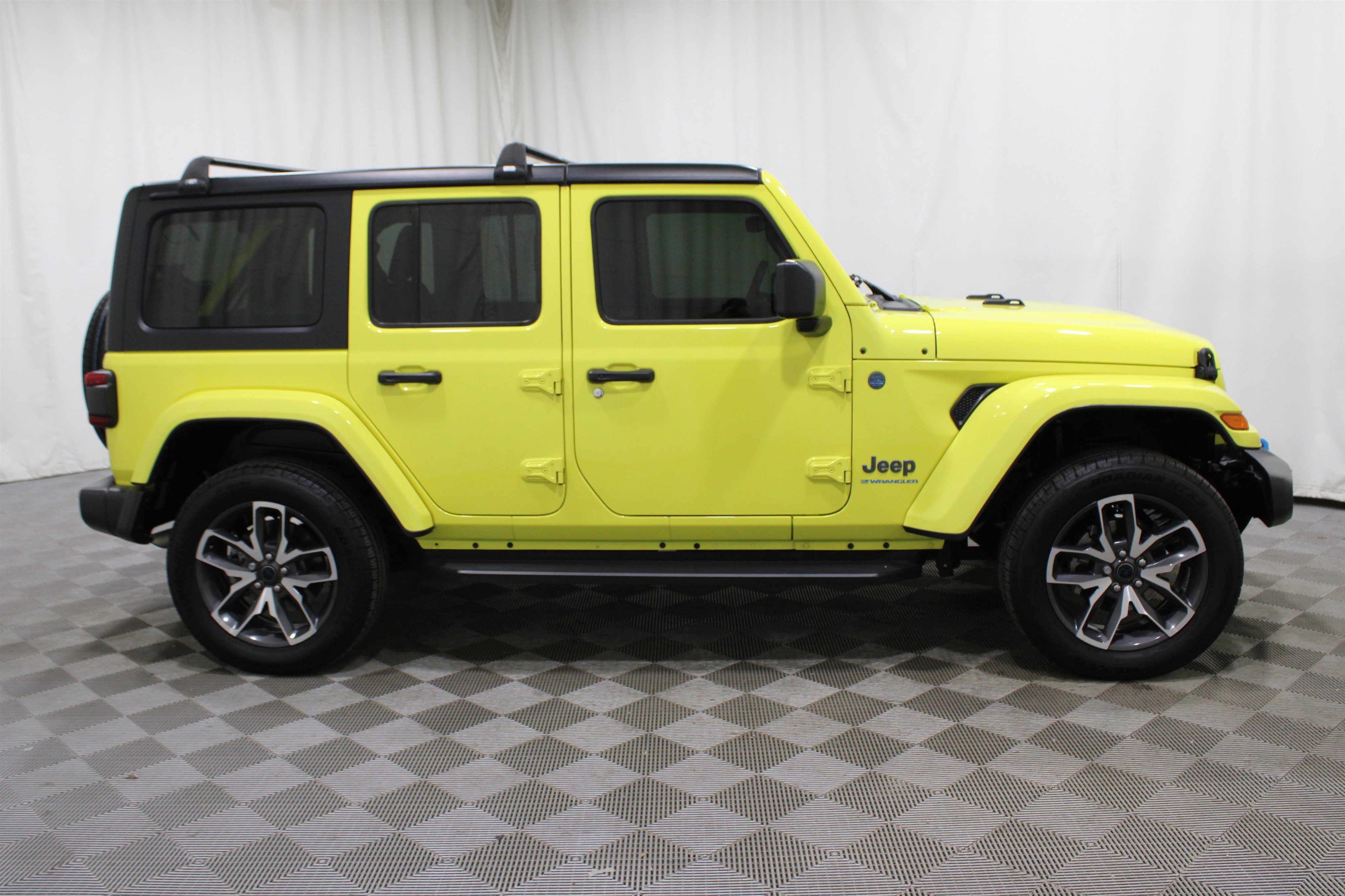Used 2024 Jeep Wrangler Sport S w/ Dual Top Group image 31