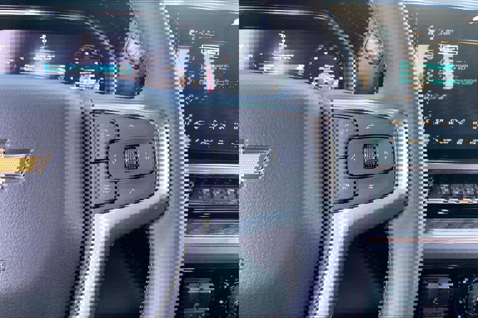 Used 2024 Chevrolet Silverado 2500 LTZ w/ LTZ Convenience Package image 25