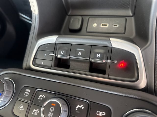 Used 2024 GMC Terrain SLE w/ Driver Convenience Package FWD image 18