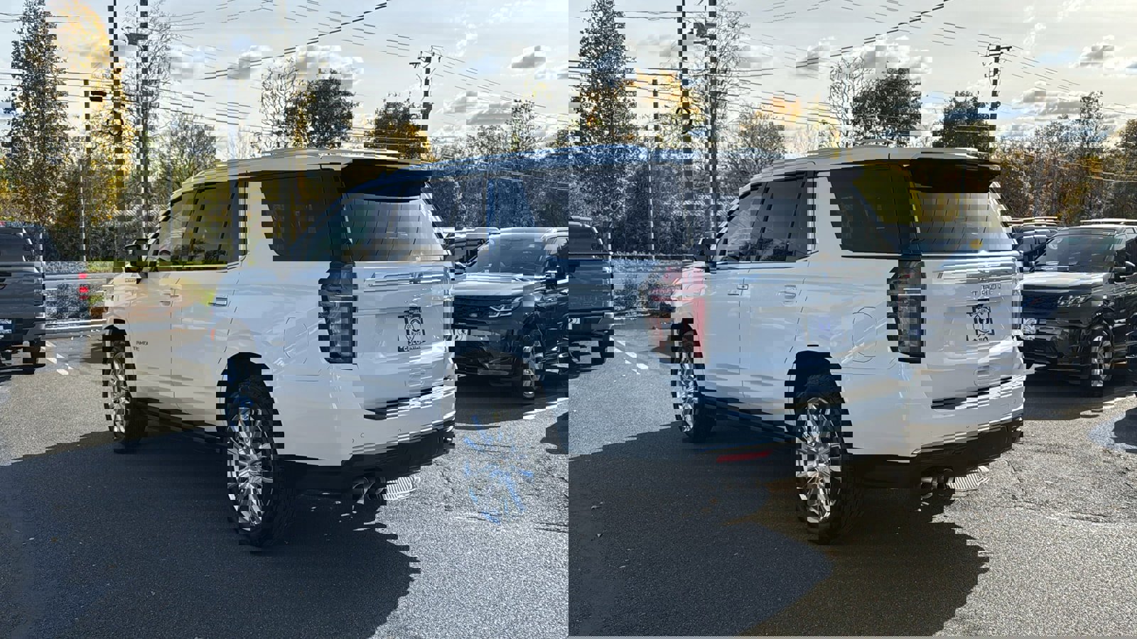 Used 2023 Chevrolet Tahoe High Country w/ LPO, Illumination Package image 5