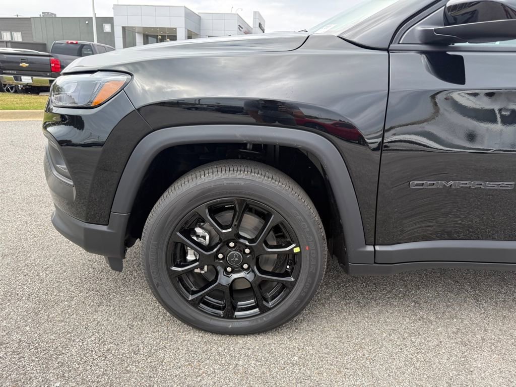 New 2026 Jeep Compass Latitude image 27