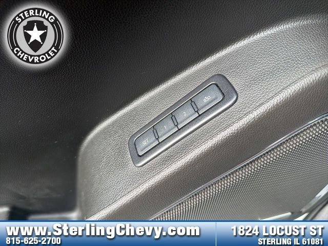 Used 2019 Chevrolet Suburban LT AWD/4WD image 18