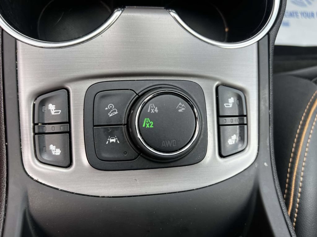 Used 2024 GMC Terrain AT4 AWD/4WD image 30