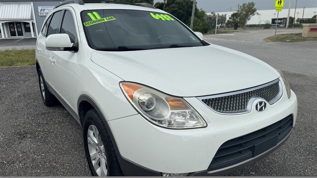 Used 2011 Hyundai Veracruz GLS FWD image 1