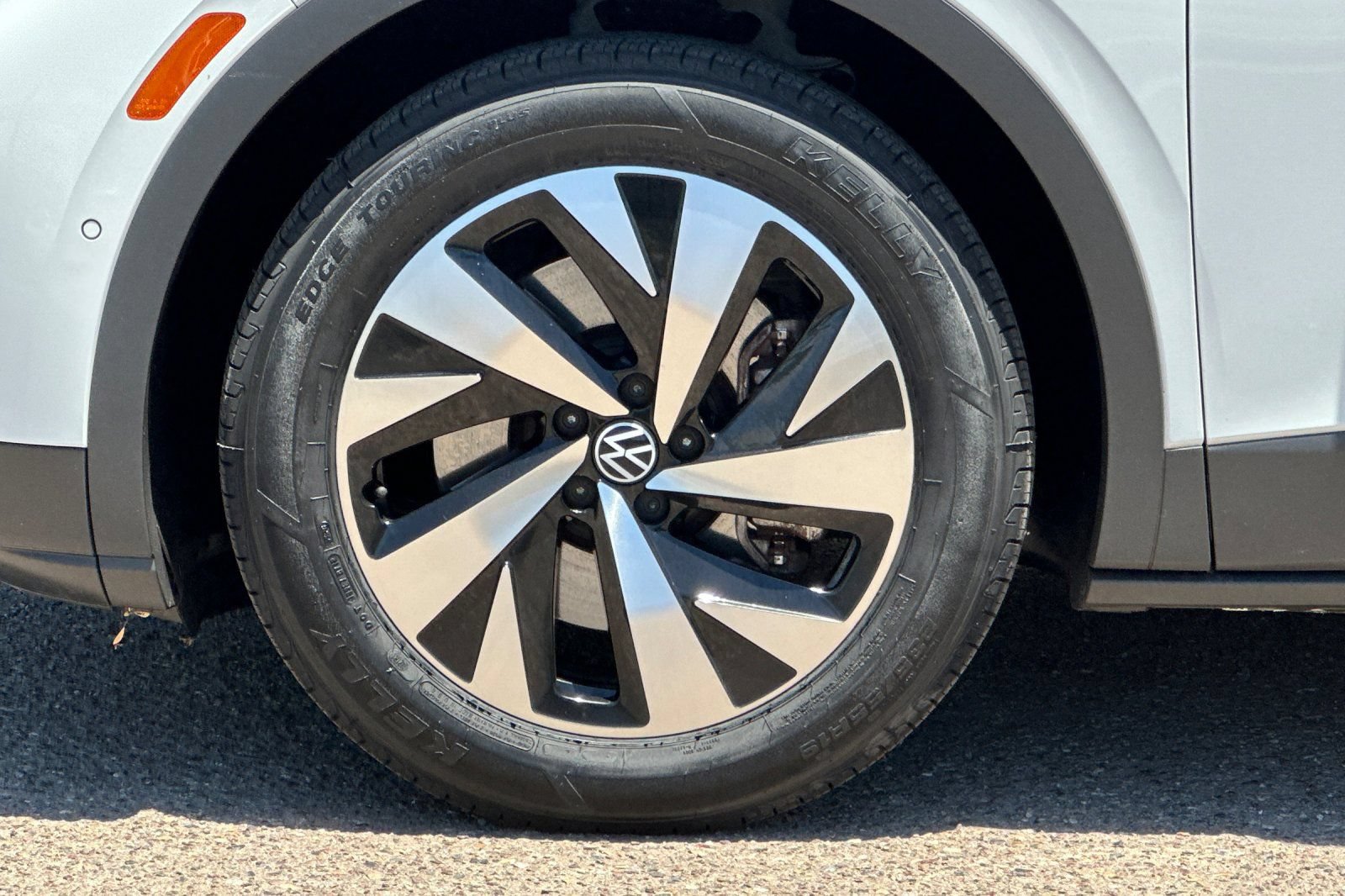 Used 2023 Volkswagen ID.4 Pro RWD image 26
