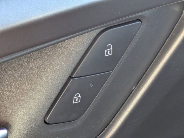 Used 2024 Chevrolet Equinox EV RS image 27