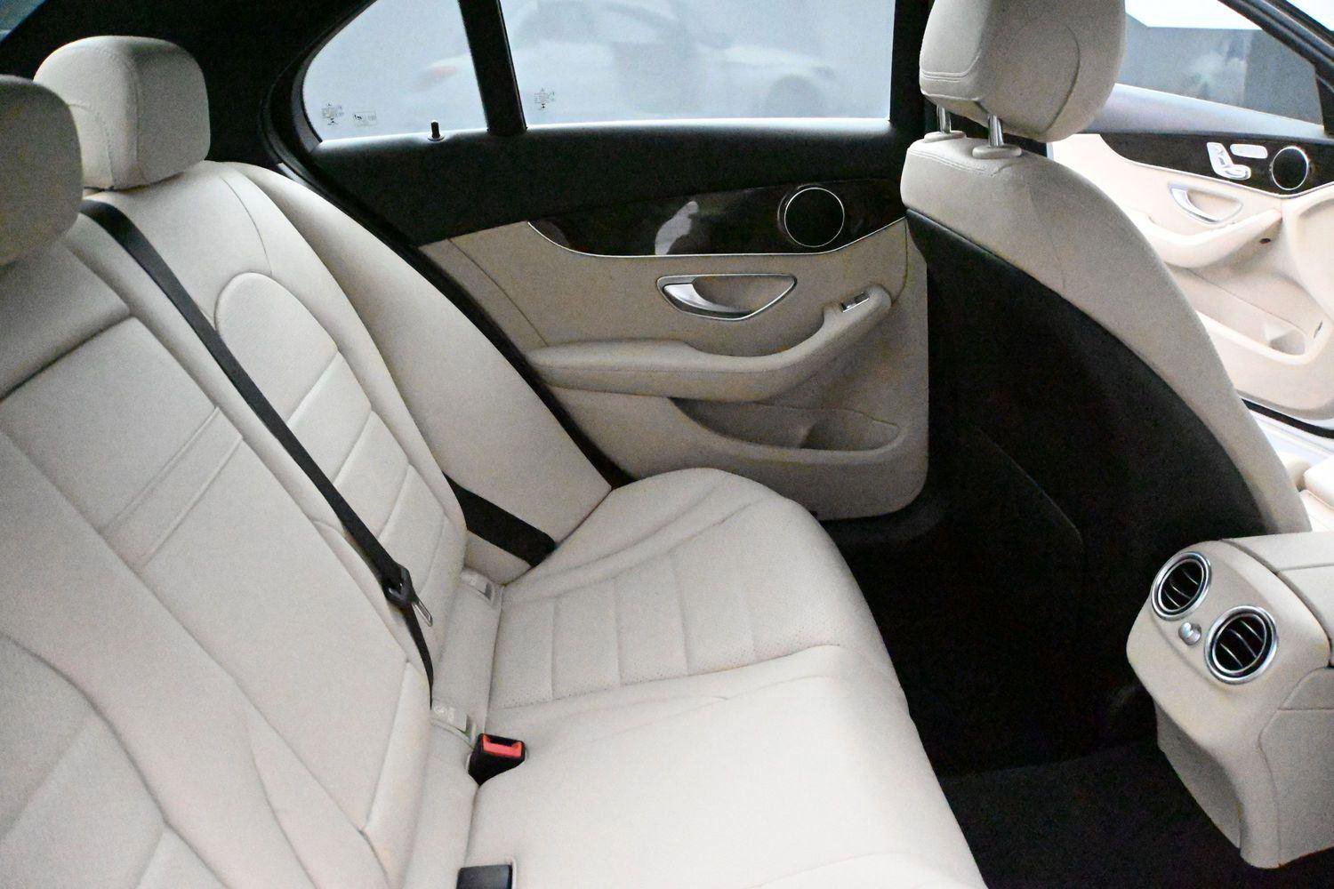 Used 2018 Mercedes-Benz C 300 4MATIC Sedan image 21