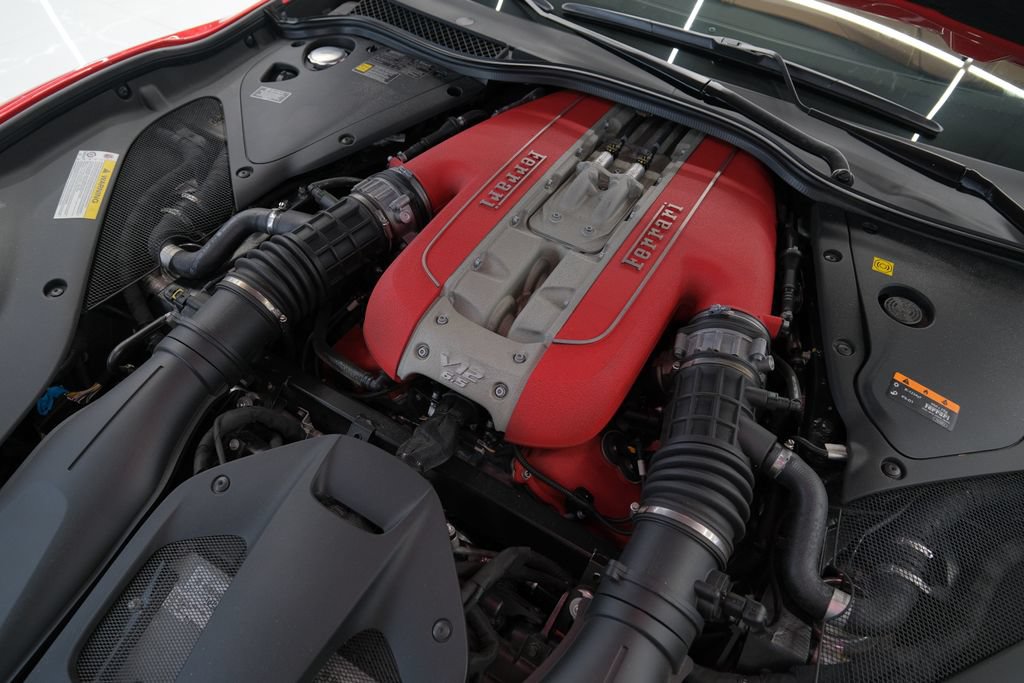Used 2021 Ferrari 812 GTS RWD image 44